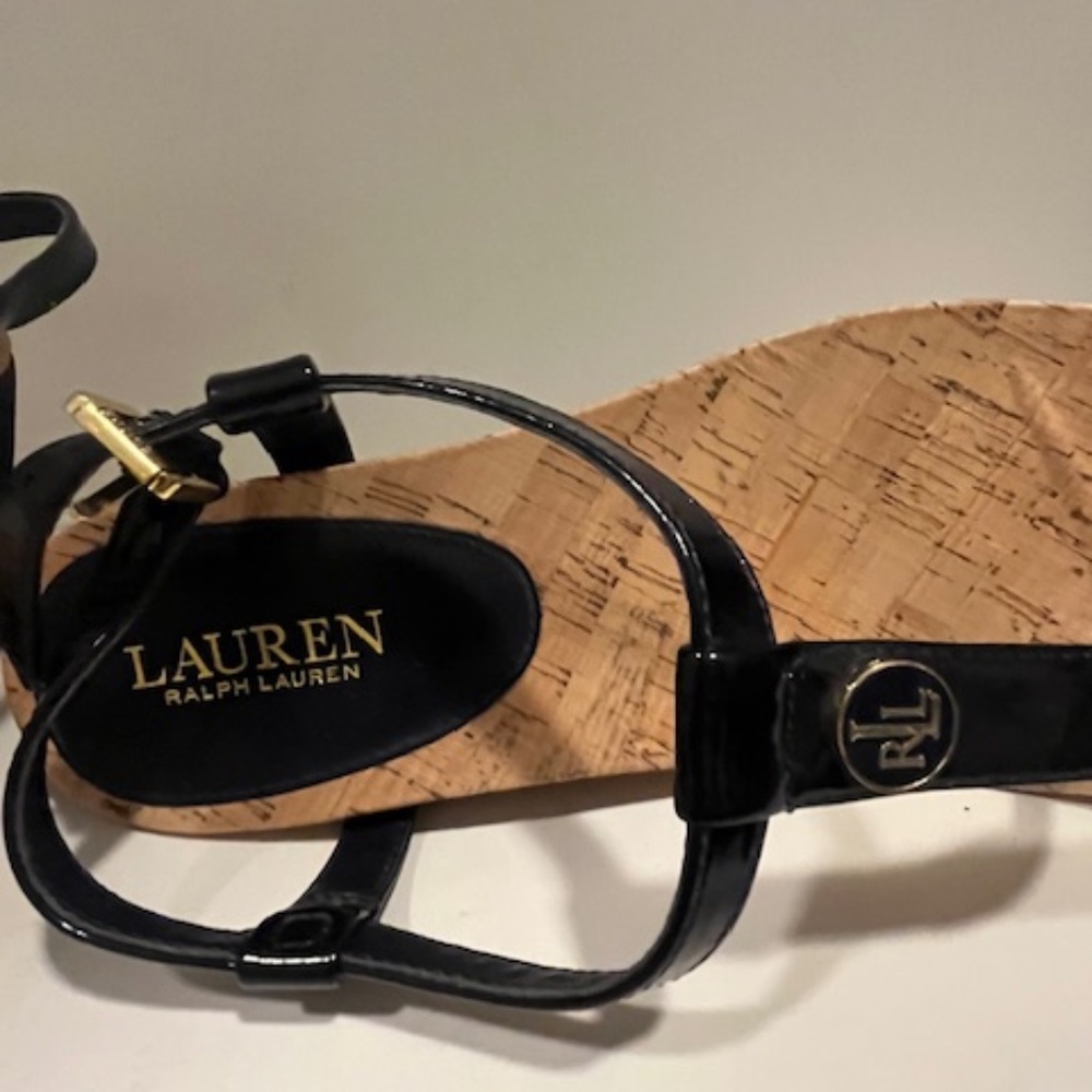 Lauren Ralph Lauren Reeta Black Patent Leather T-strap 3" Wedge Sandals Sz 8.5 - Picture 9 of 10